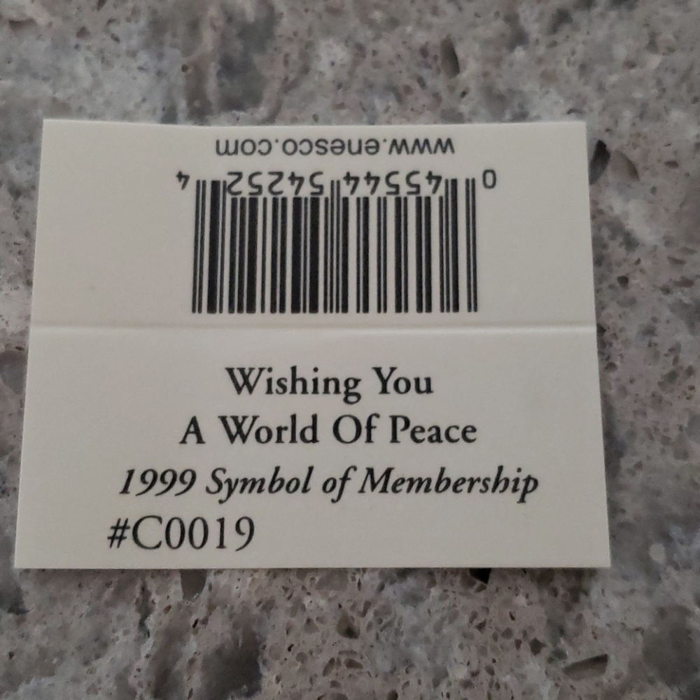 Precious Moments Wishing You a World of Peace - Picture 7 of 8